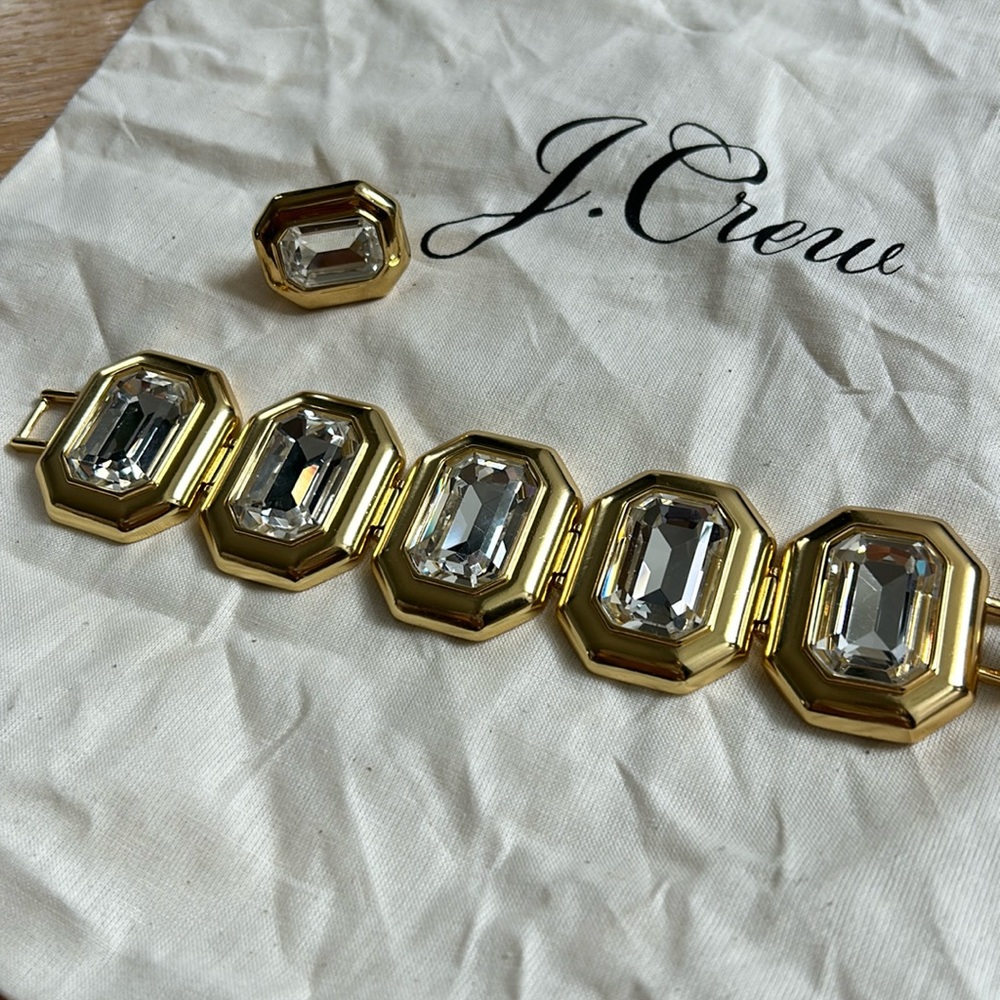 Rectangle faceted-crystal ring